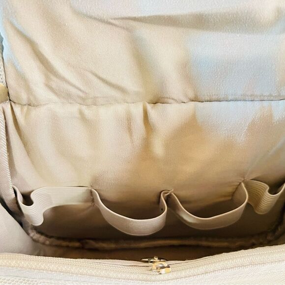 Hanging Toiletry Bag - Picture 8 of 11